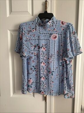 LC Lauren Conrad Blue Floral Mock Neck Short Sleeve Top